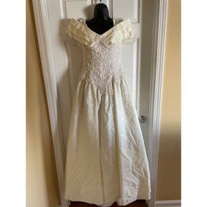 House of Bianchi Ivory Wedding Dress Satin Lace Bling Off The Shoulder Train